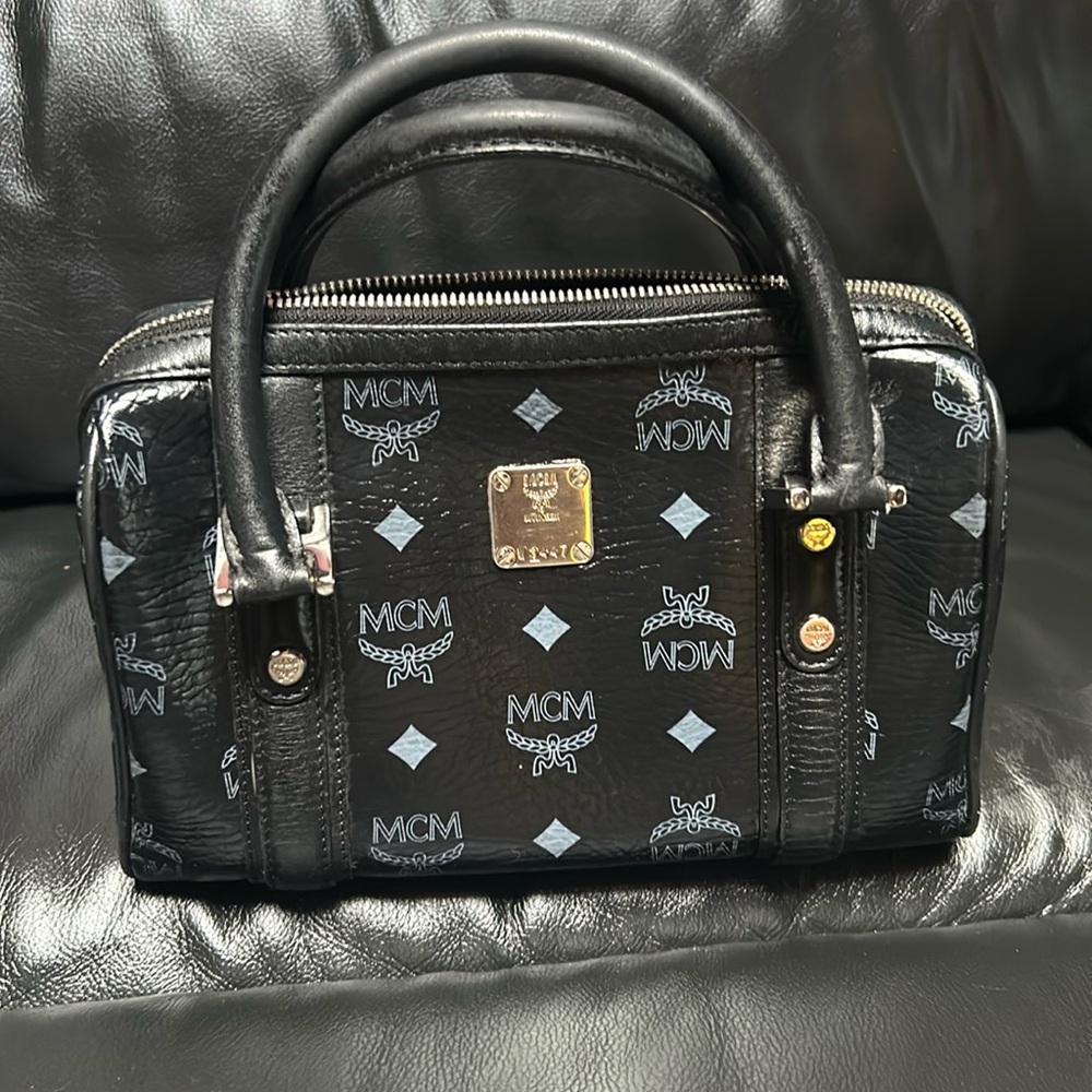 MCM Boston mini 🎈